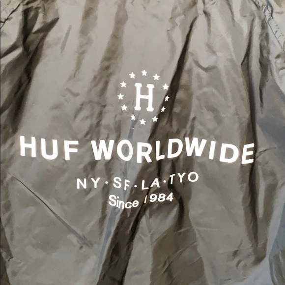 HUF MENS rain jacket/windbreaker. Size M - Picture 2 of 6